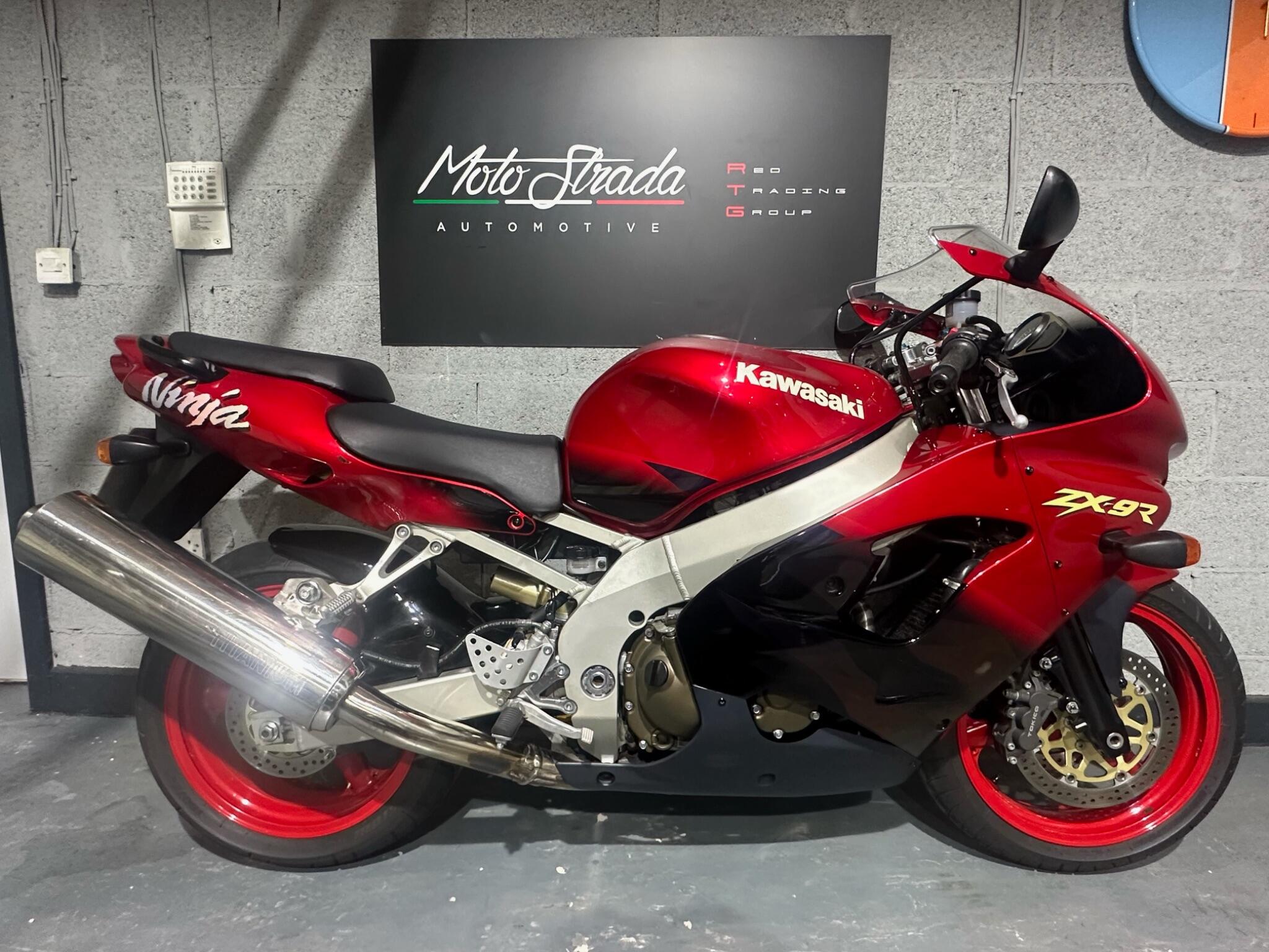 Kawasaki ZX-9R bikes for sale | AutoTrader Bikes